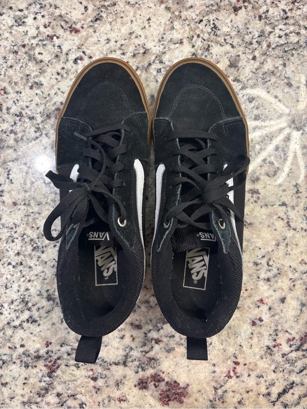 Vans Size: 10 Men’s Black White Gum Classic Skate Sneakers - Picture 2 of 3